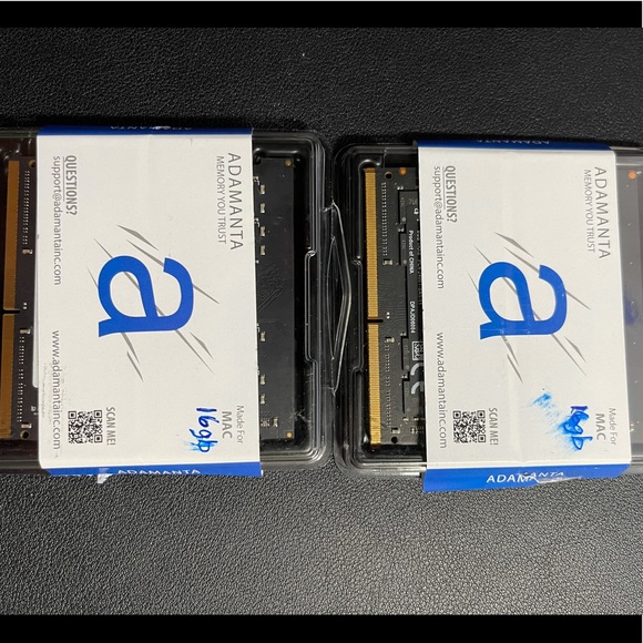 32 GB MEMORY CARDS. Speed Up Your iMac! - Picture 1 of 3